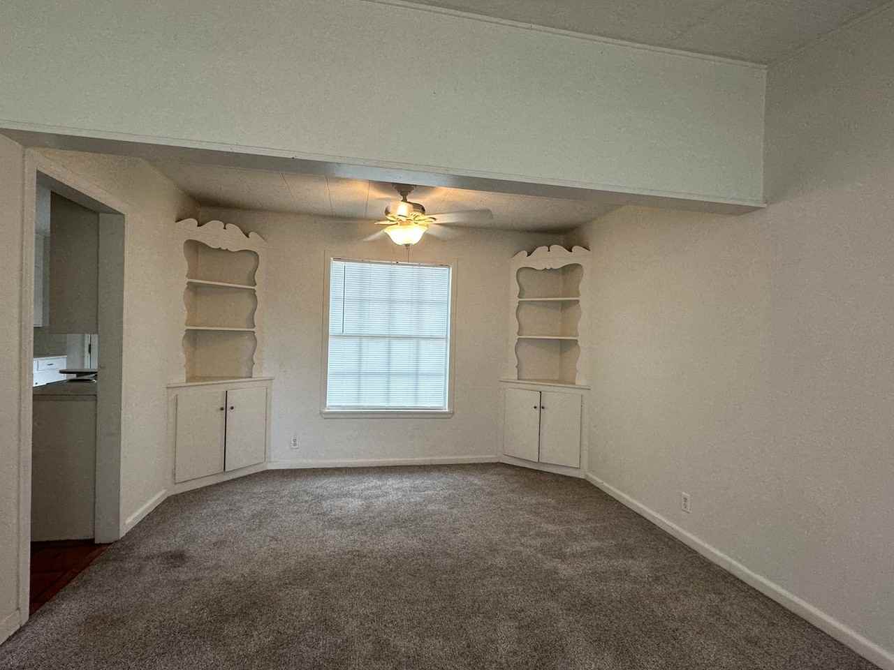 4309 Yucca St - Photo 3 of 10