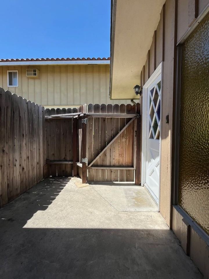 3811 Green Ave - Photo 3 of 19