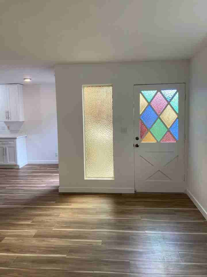 3811 Green Ave - Photo 4 of 19