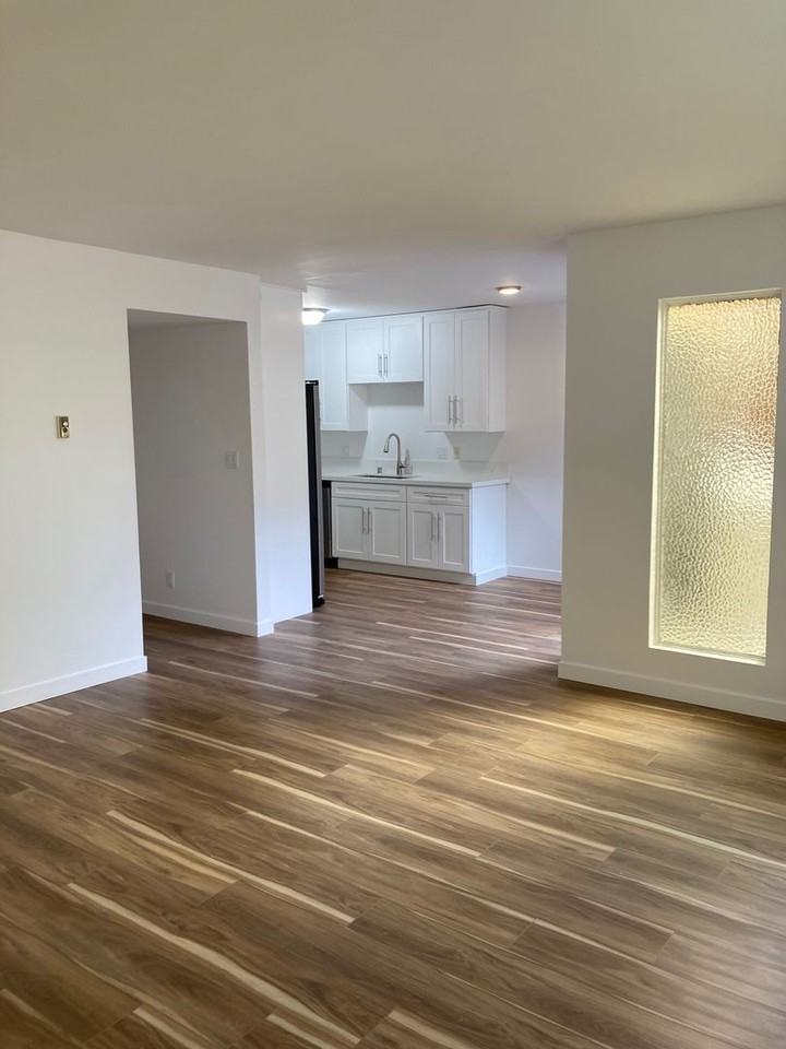 3811 Green Ave - Photo 5 of 19