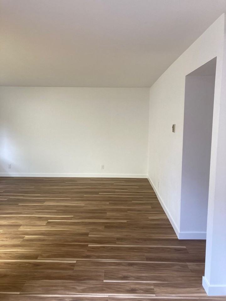 3811 Green Ave - Photo 7 of 19