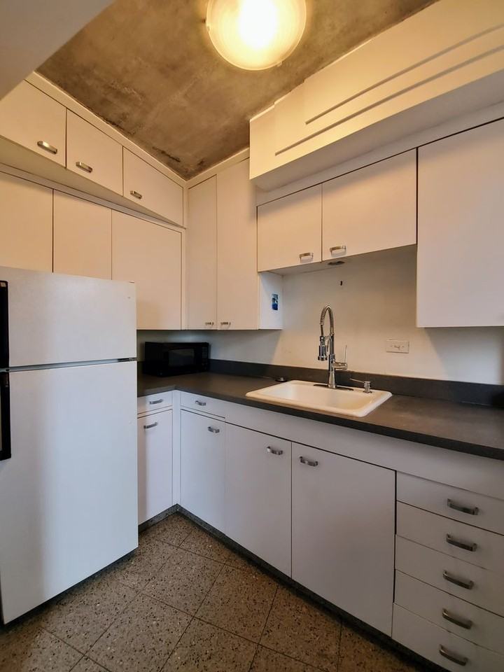 2118 Kuhio Ave #603 - Photo 3 of 17