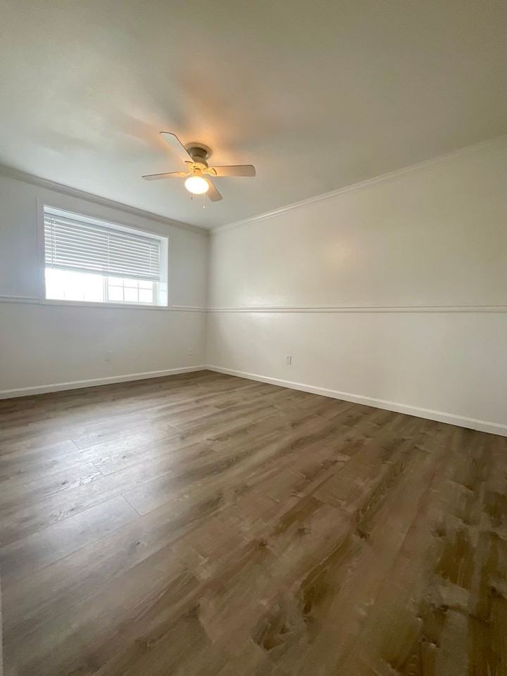 10002 Beth Ct Se - Photo 7 of 14