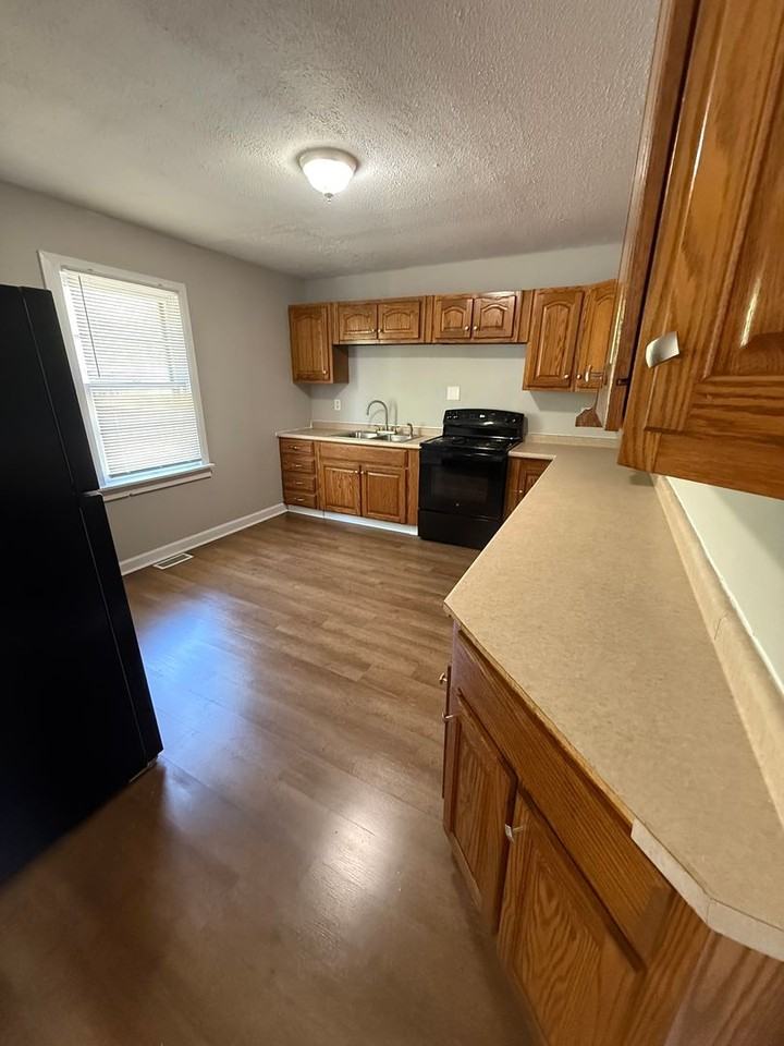 705 N 2nd Street Ext - Photo 7 of 12