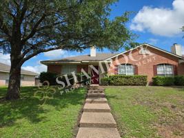 featured image of 1011 Parkview Cir