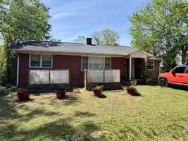 featured image of 410 S Greensboro St