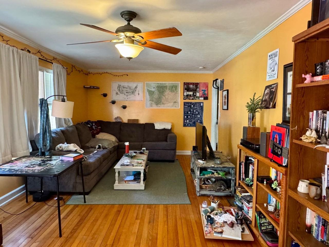 410 S Greensboro St - Photo 3 of 18