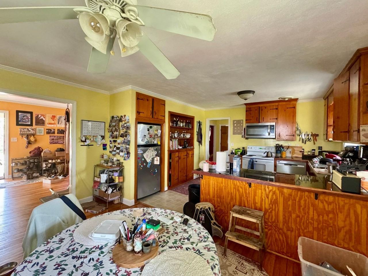 410 S Greensboro St - Photo 7 of 18