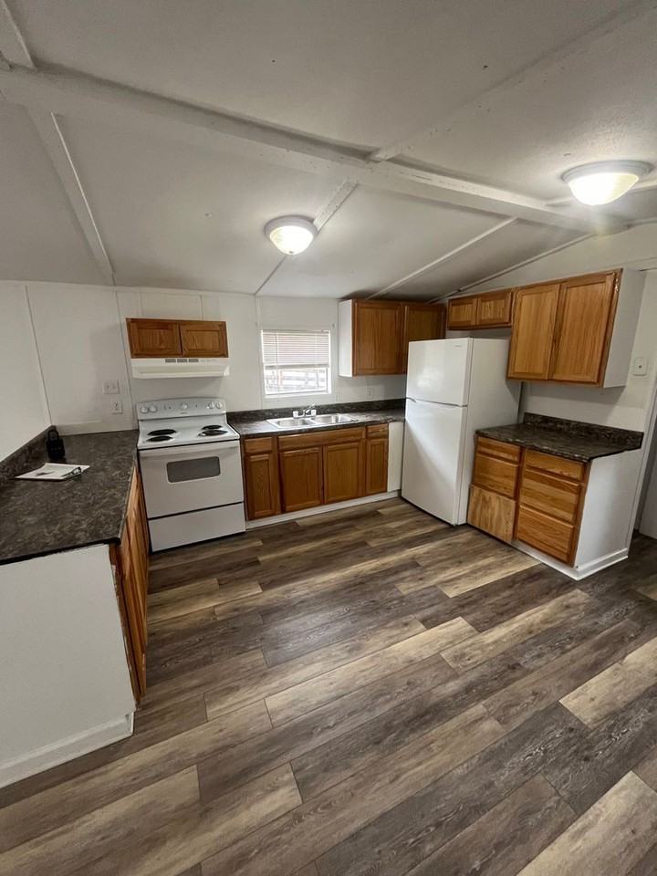 8 Pin Oak Ln - Photo 6 of 13