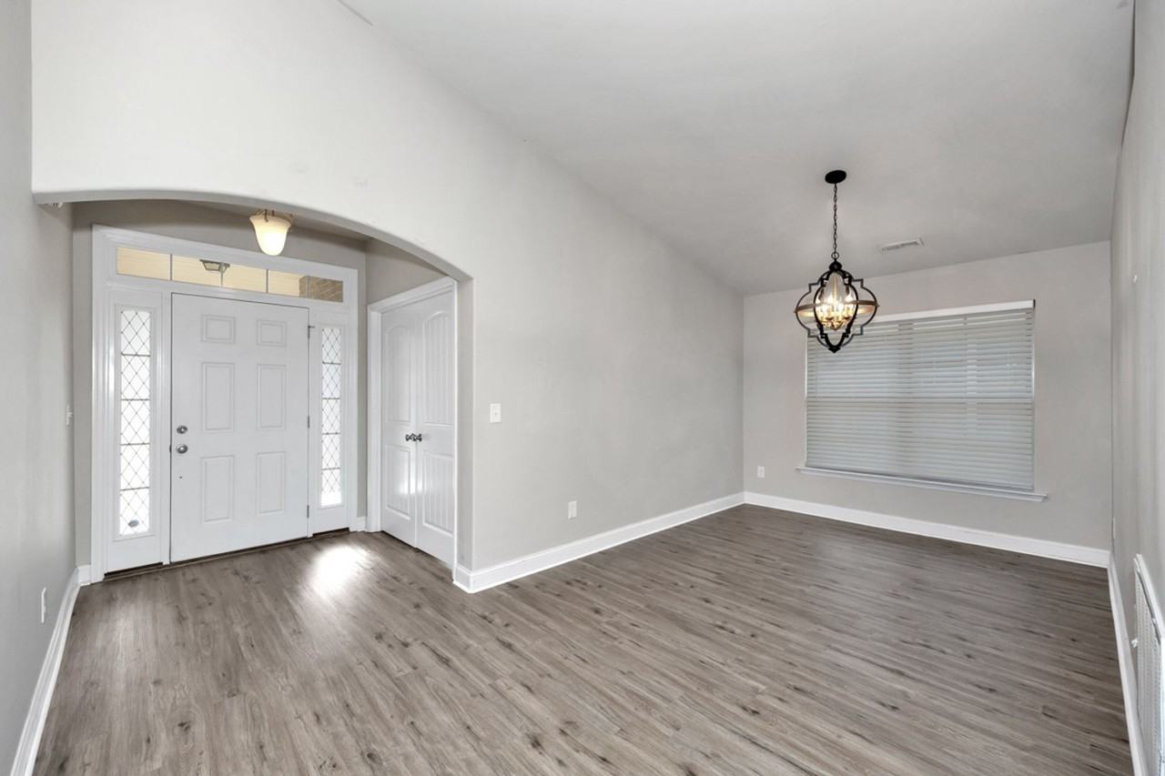 130 Tybee Dr - Photo 5 of 39