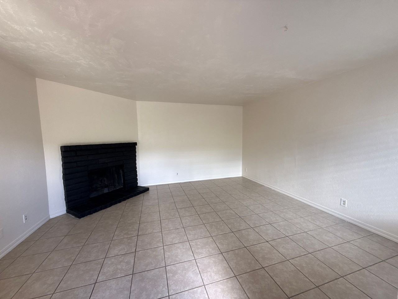 1942 Pawnee Way - Photo 3 of 11