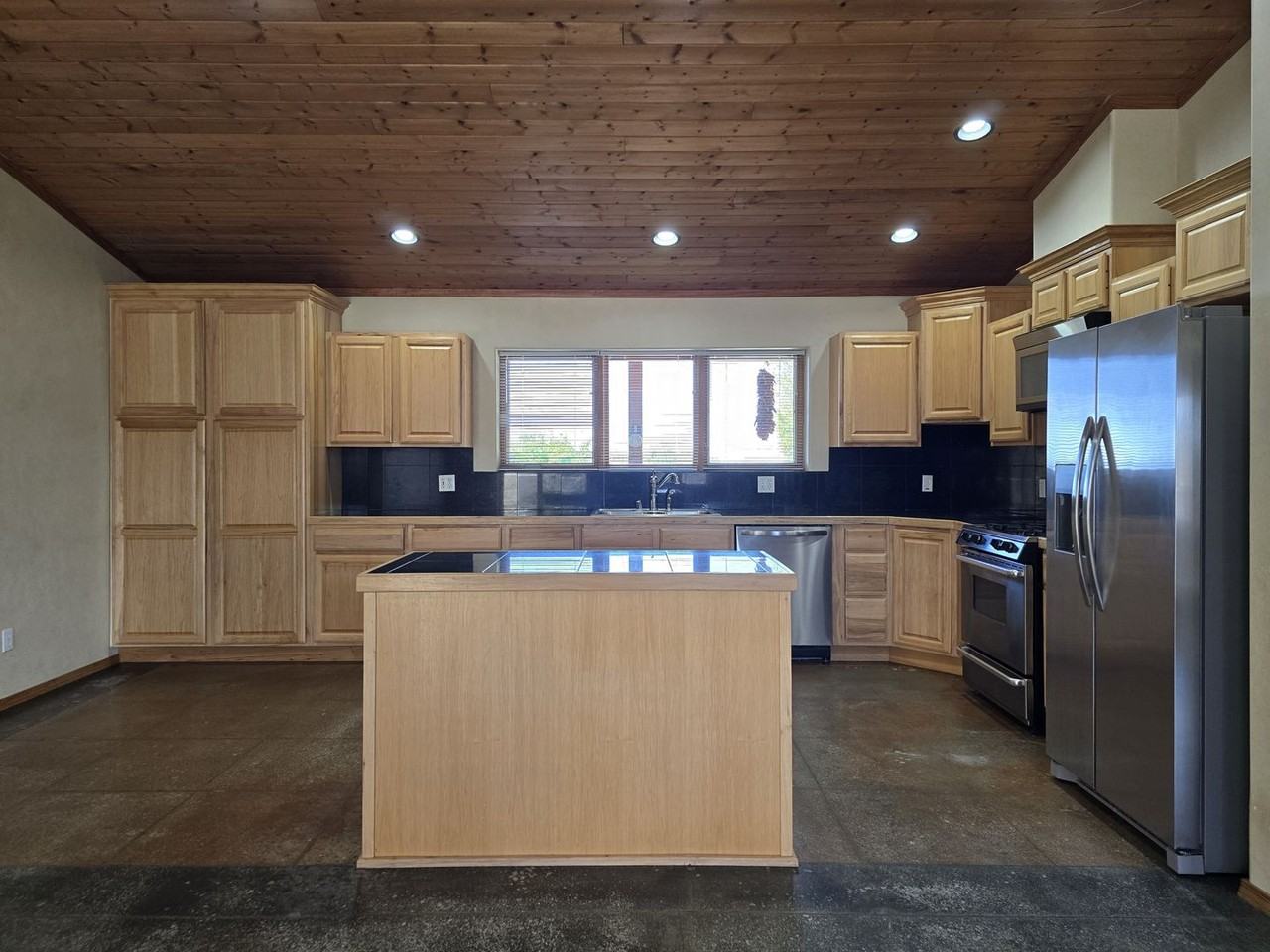 4 Alma Ct - Photo 6 of 30