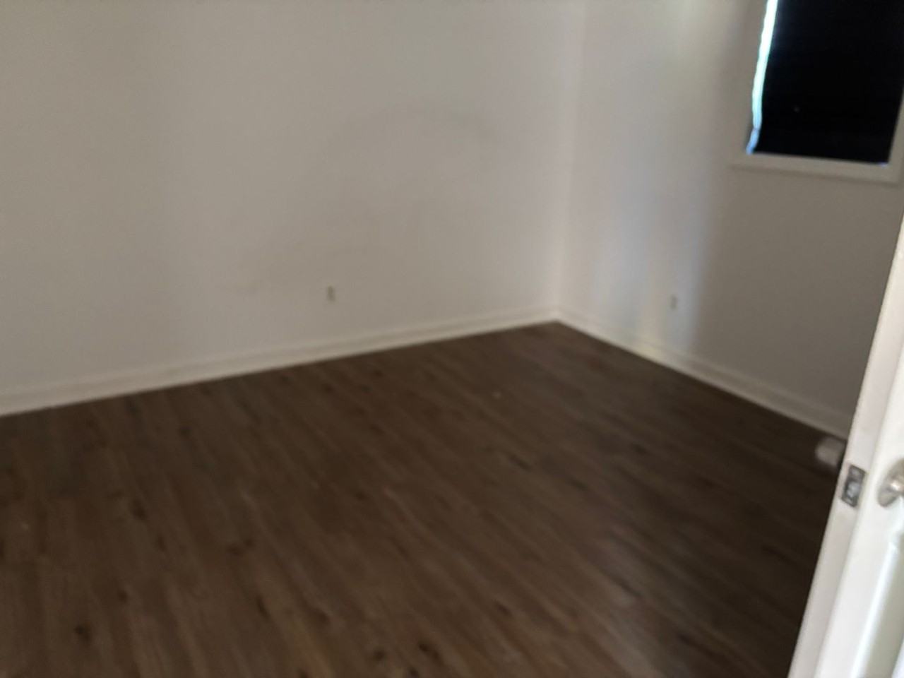 1103 E Main St - Photo 4 of 8