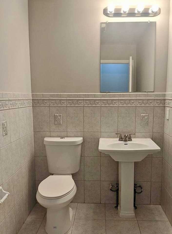 254 Upland Ave - Photo 2 of 14