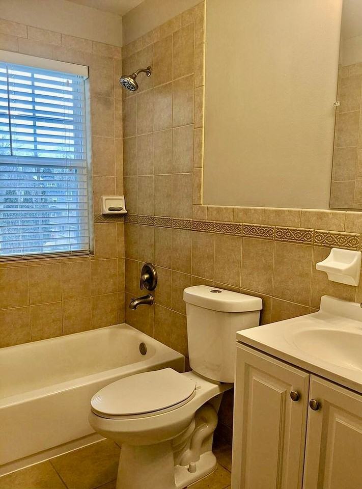 254 Upland Ave - Photo 5 of 14