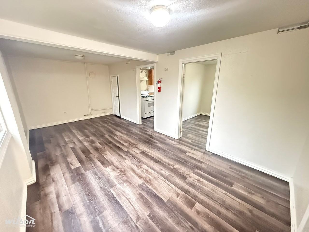 Poplar Mobile Court - Photo 2 of 27