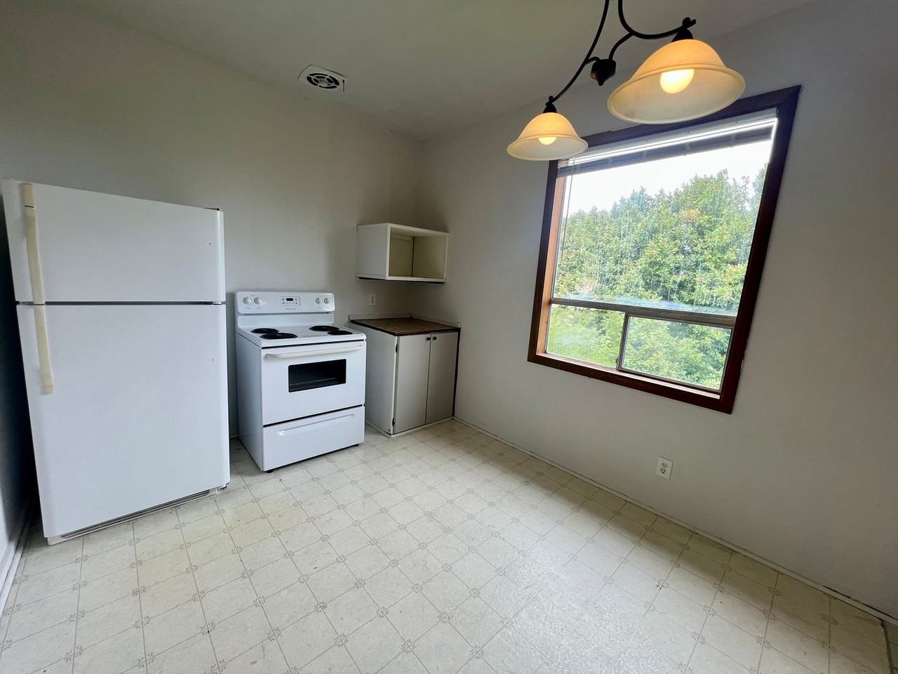 1848 Meade St - Photo 4 of 13