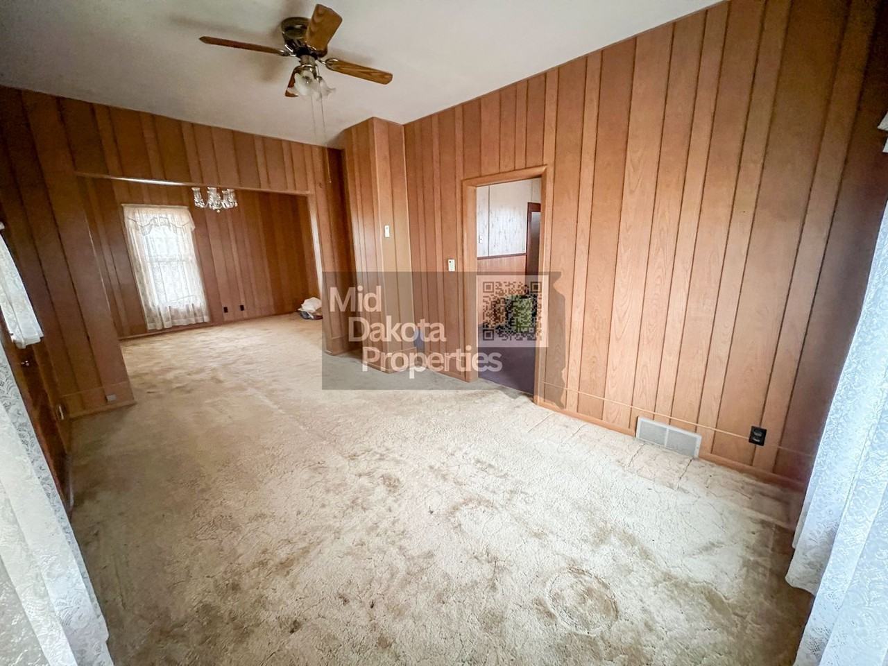 101 W Wisconsin St - Photo 5 of 20
