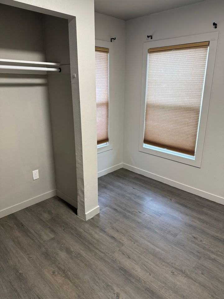 26 E 3rd Ave - Photo 6 of 10