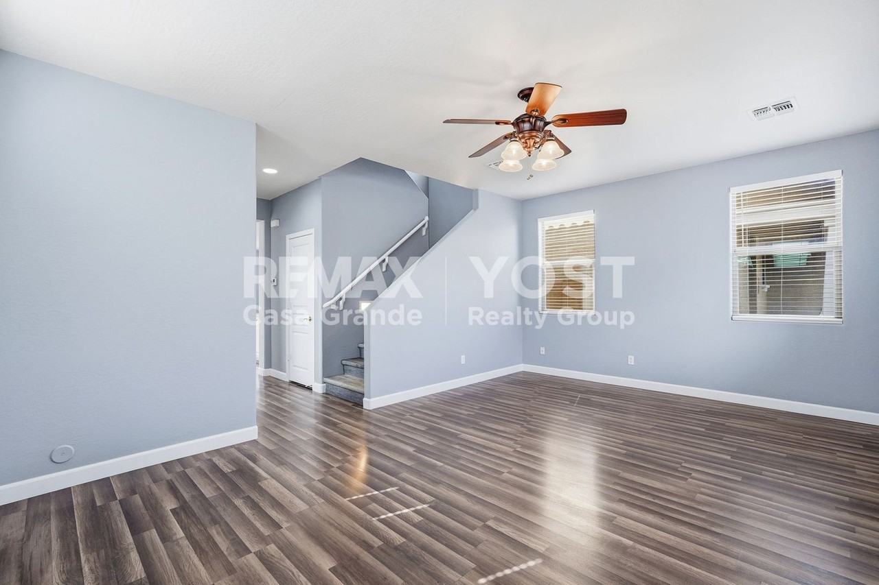 1529 E Palo Verde Dr - Photo 3 of 17