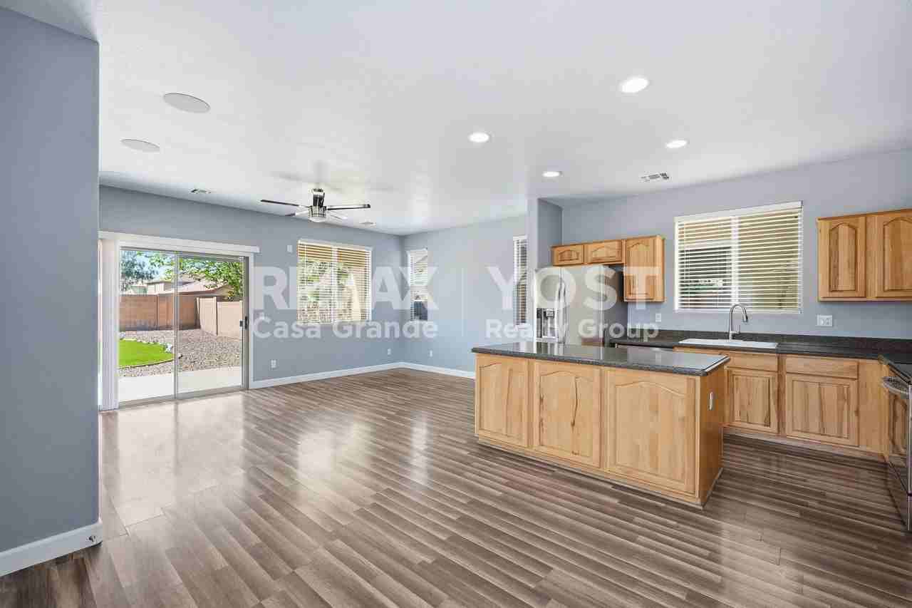 1529 E Palo Verde Dr - Photo 5 of 17