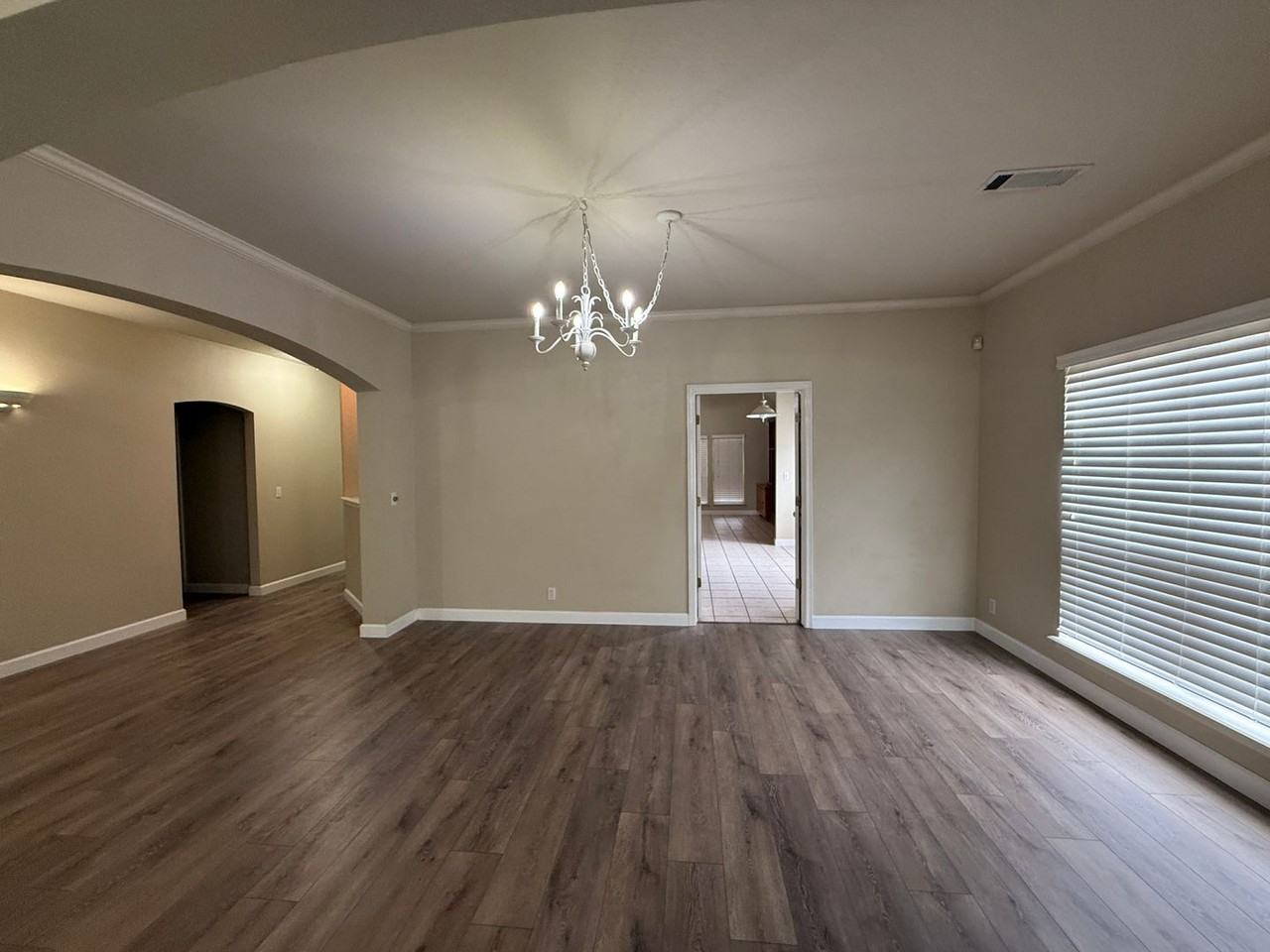 3404 N Battle Creek Dr - Photo 5 of 41