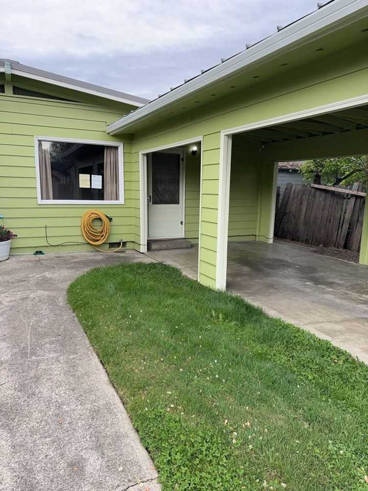 1110 1110 & 1112 W 8th St - Photo 2 of 10