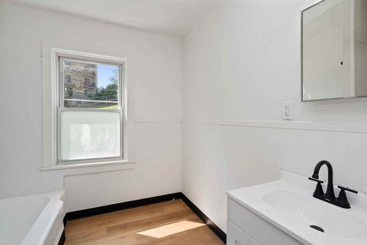 348-350 Wyoming Street - Photo 2 of 50