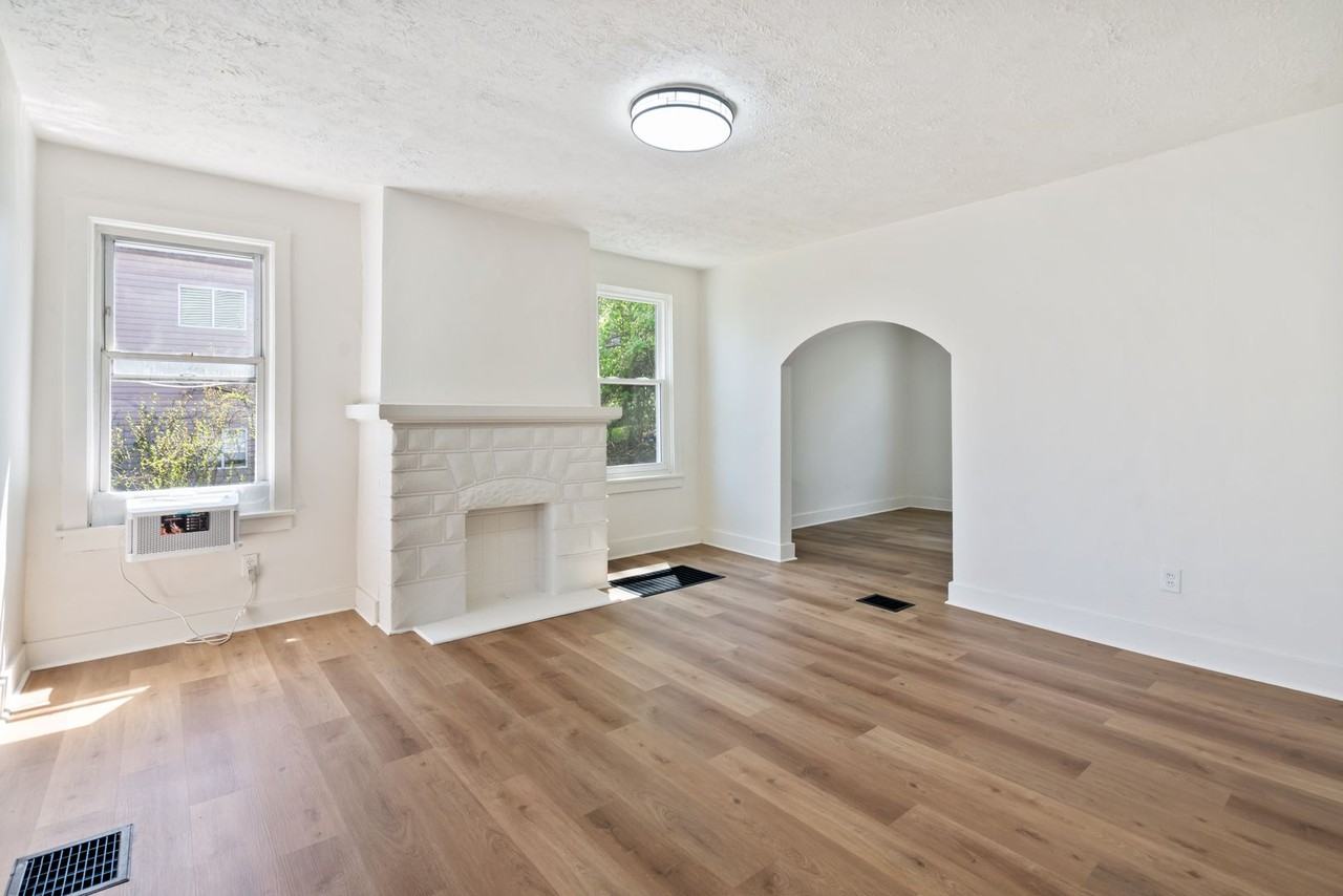 348-350 Wyoming Street - Photo 3 of 50