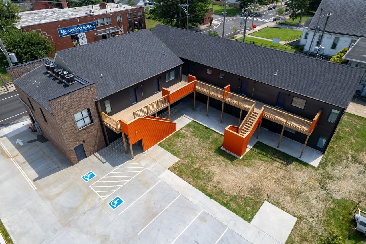 2510 Portland Ave #203 - Photo 3 of 9