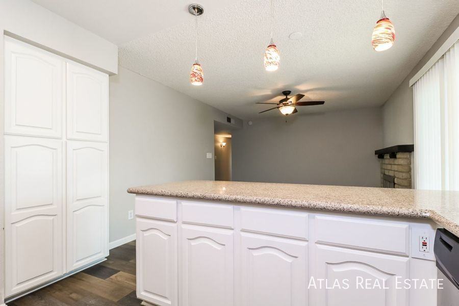 1323 W Rosemonte Dr - Photo 7 of 20