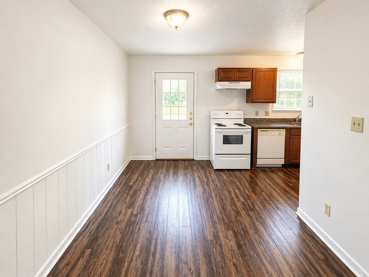 801 Apache Dr - Photo 7 of 16