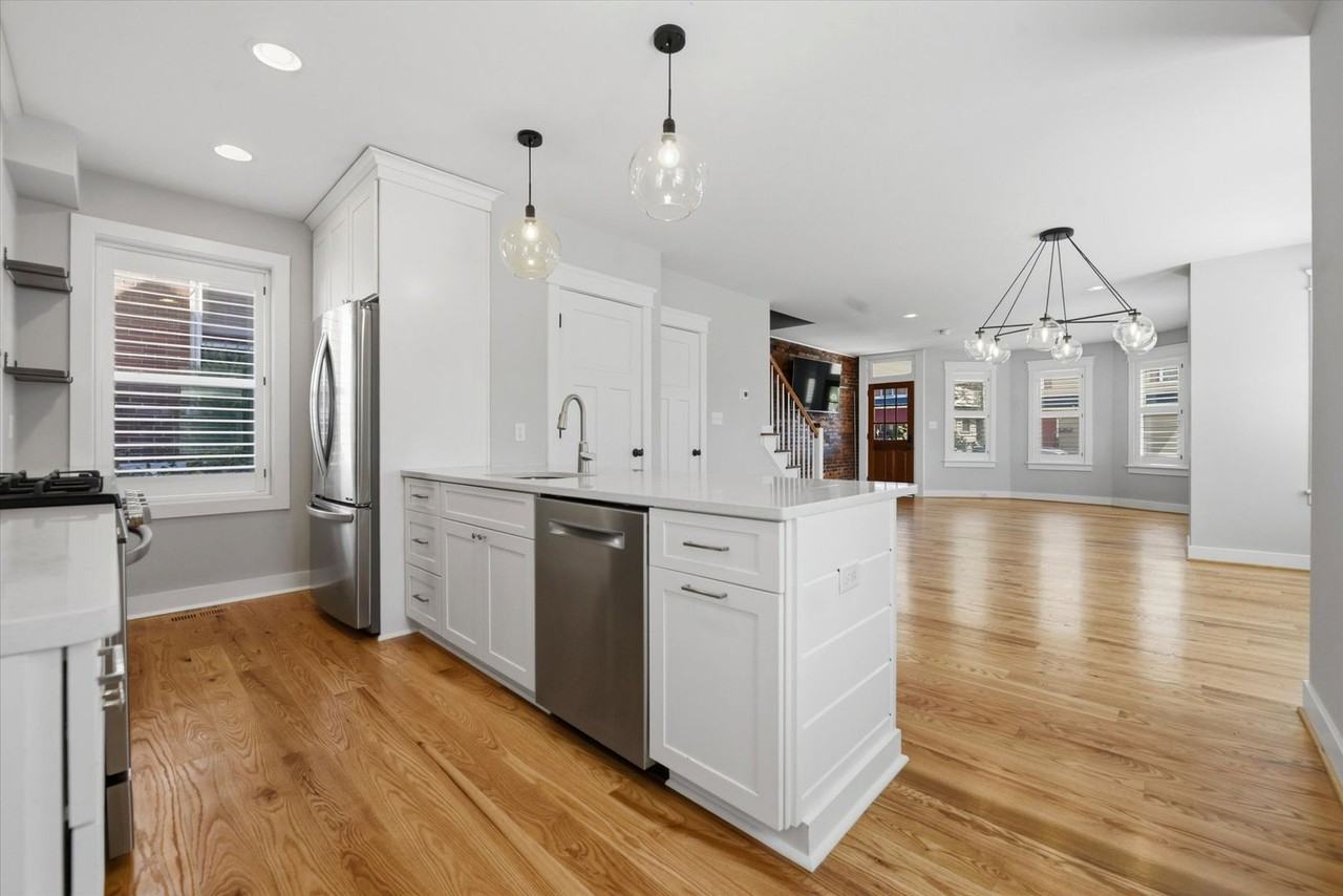 316 Meredith St - Photo 3 of 29