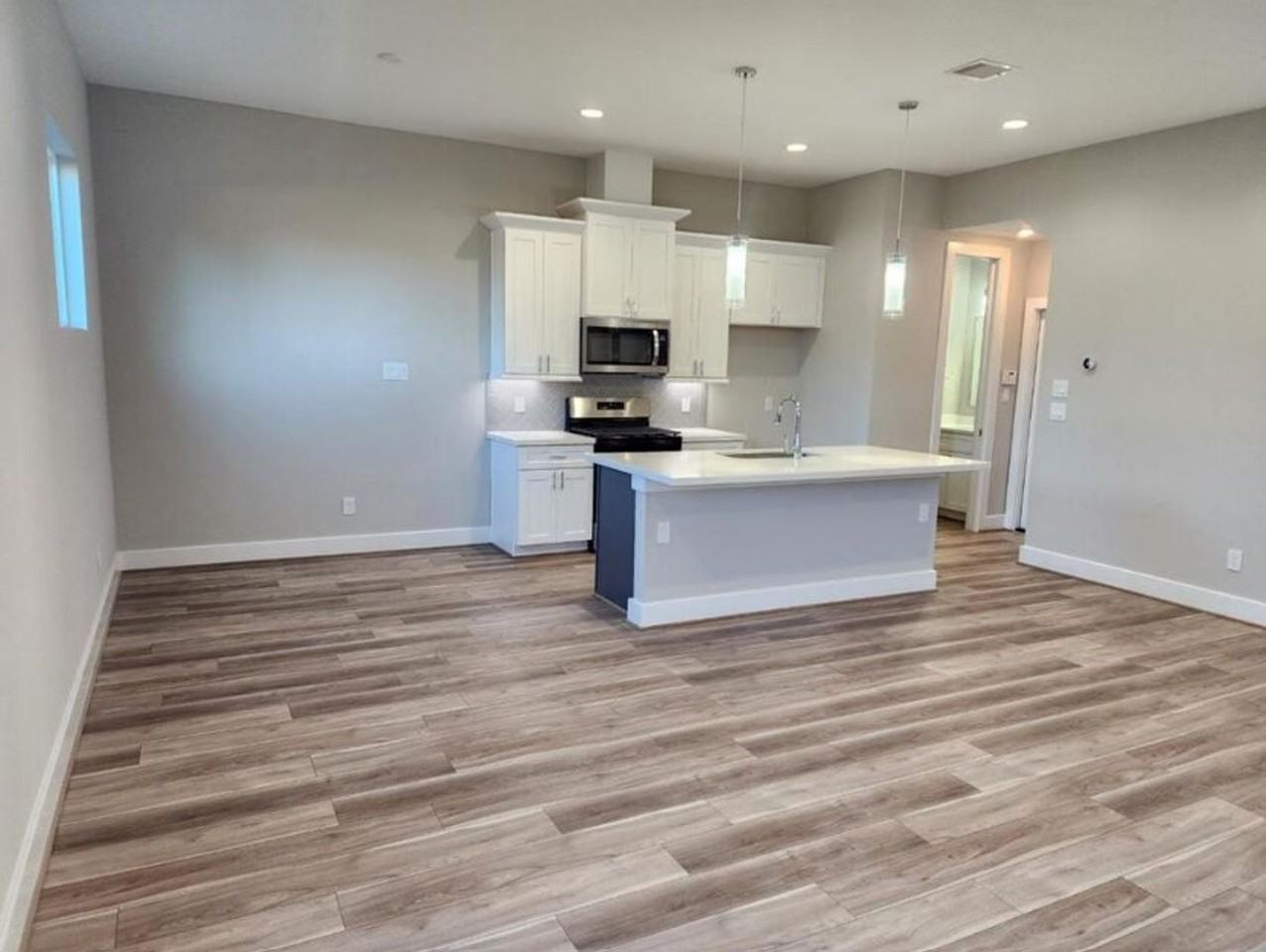 3206 Bostic St #C - Photo 4 of 30