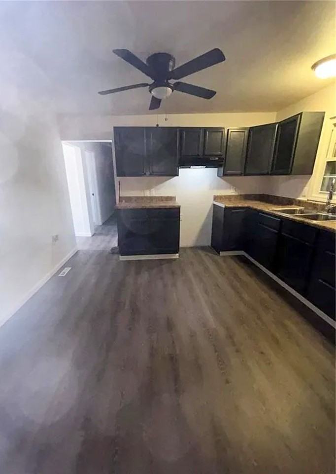 223 Donald St - Photo 3 of 9