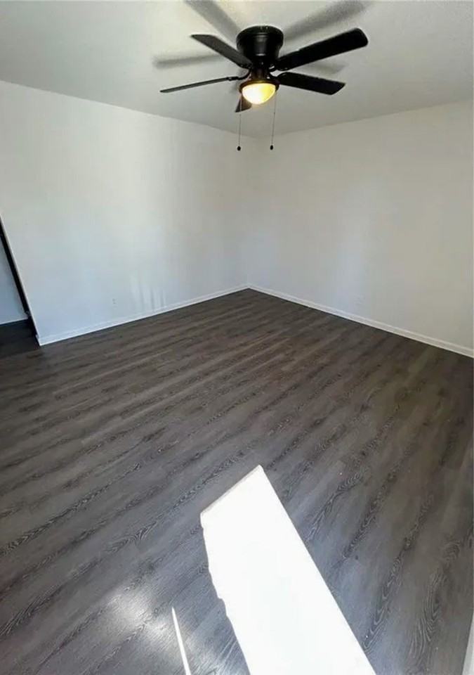 223 Donald St - Photo 7 of 9