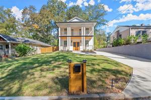 featured image of 2145 Park Ter