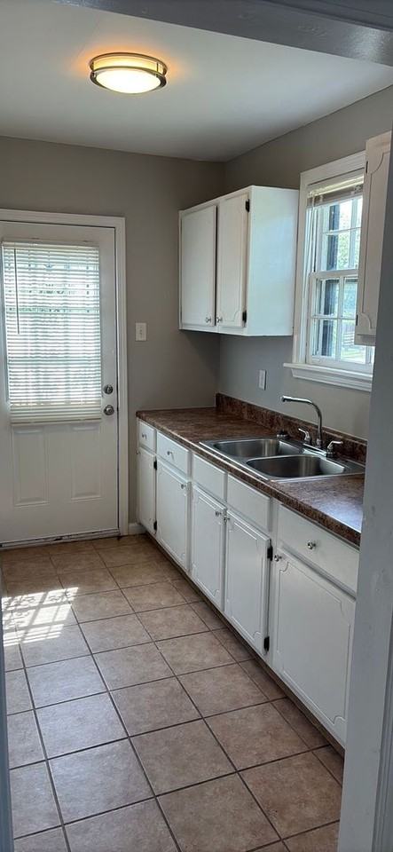 442 Jacklyn Ave - Photo 3 of 8