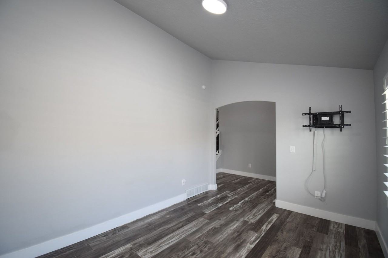 15162 S Skyfall Dr - Photo 6 of 47