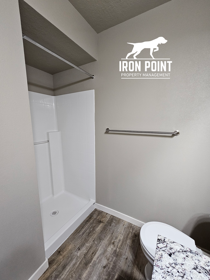 944 E Wandering Ln - Photo 7 of 39