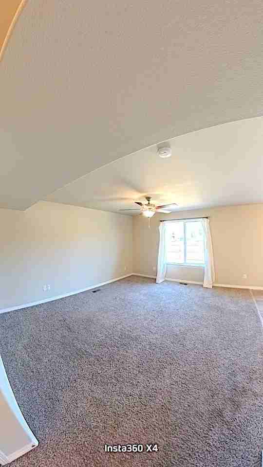 5362 Hammond Dr - Photo 6 of 34