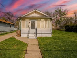 featured image of 245 S Edith St