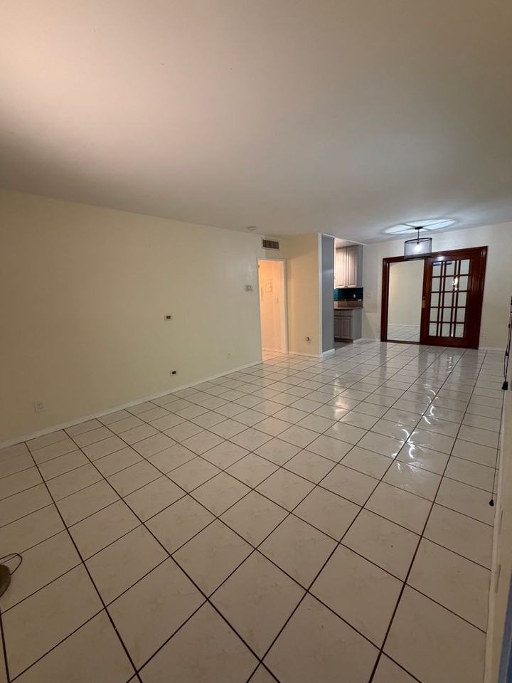 14560 Clark St - Photo 4 of 20
