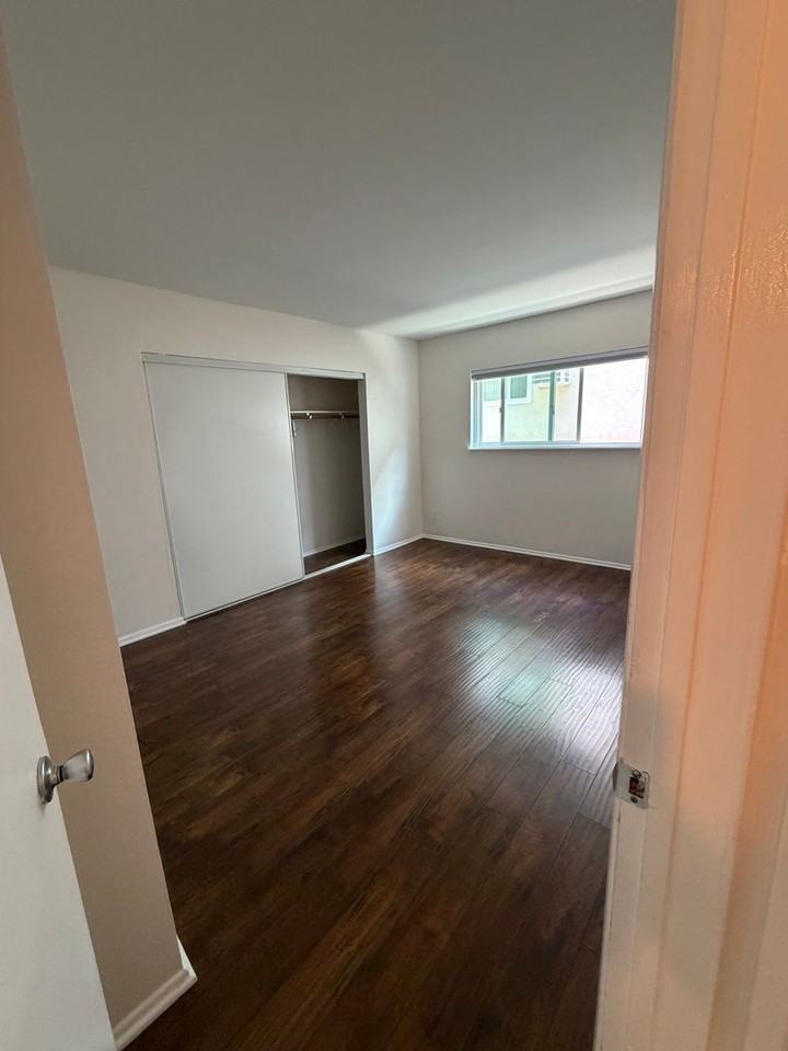 14560 Clark St - Photo 7 of 20