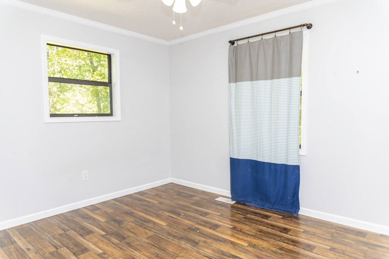 415 Owenwood Dr - Photo 7 of 18