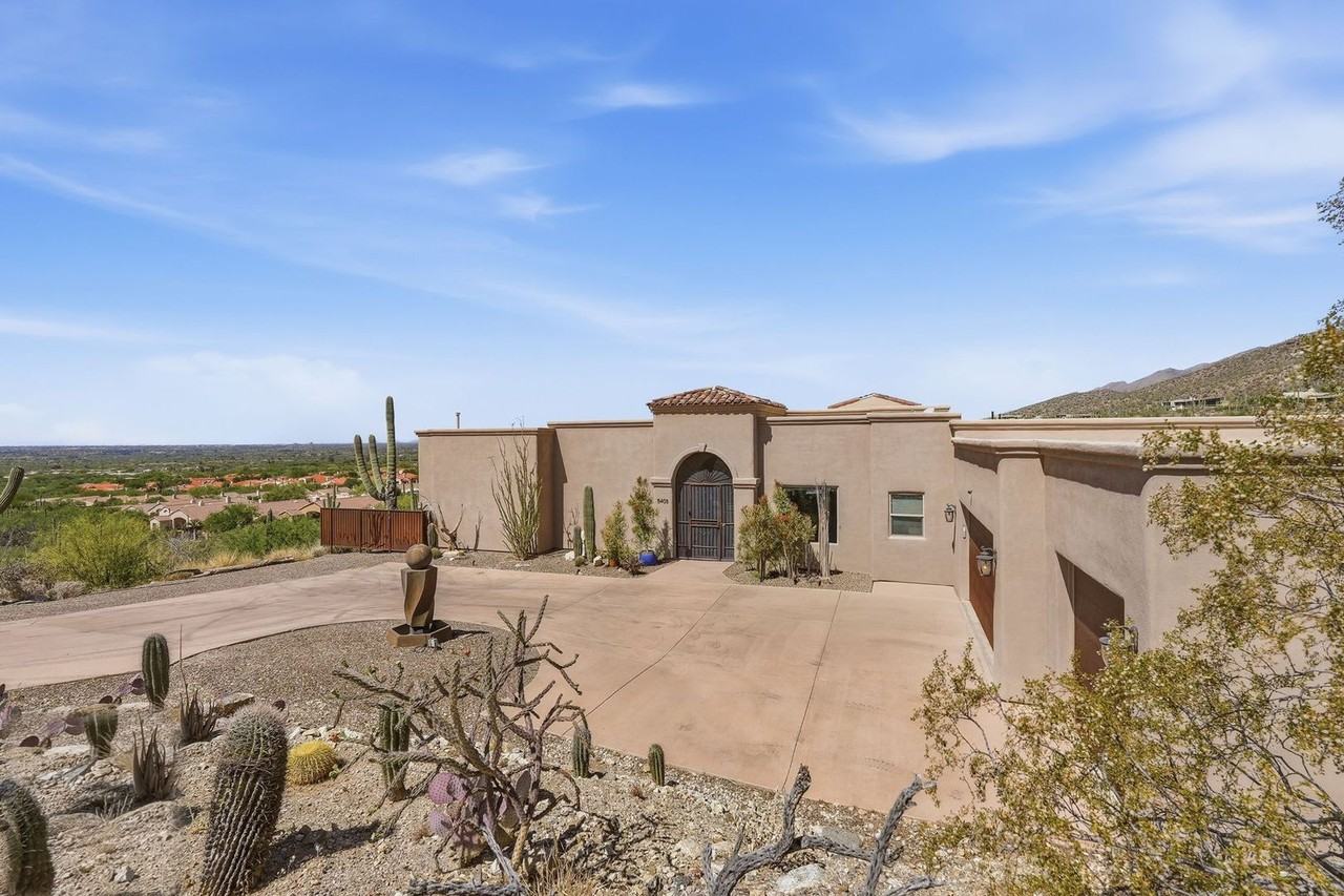 5405 N Houghton Rd - Photo 3 of 50