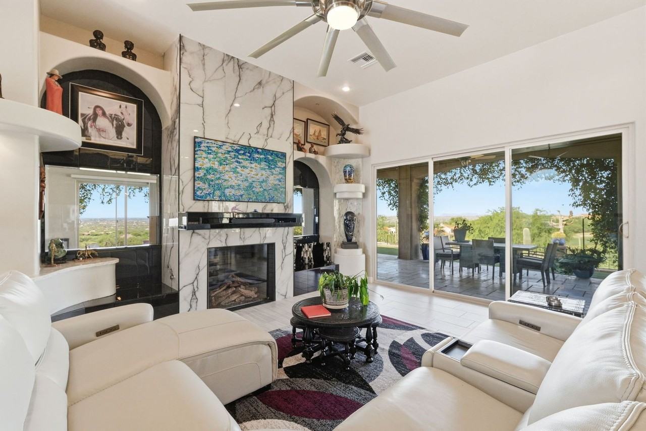 5405 N Houghton Rd - Photo 7 of 50