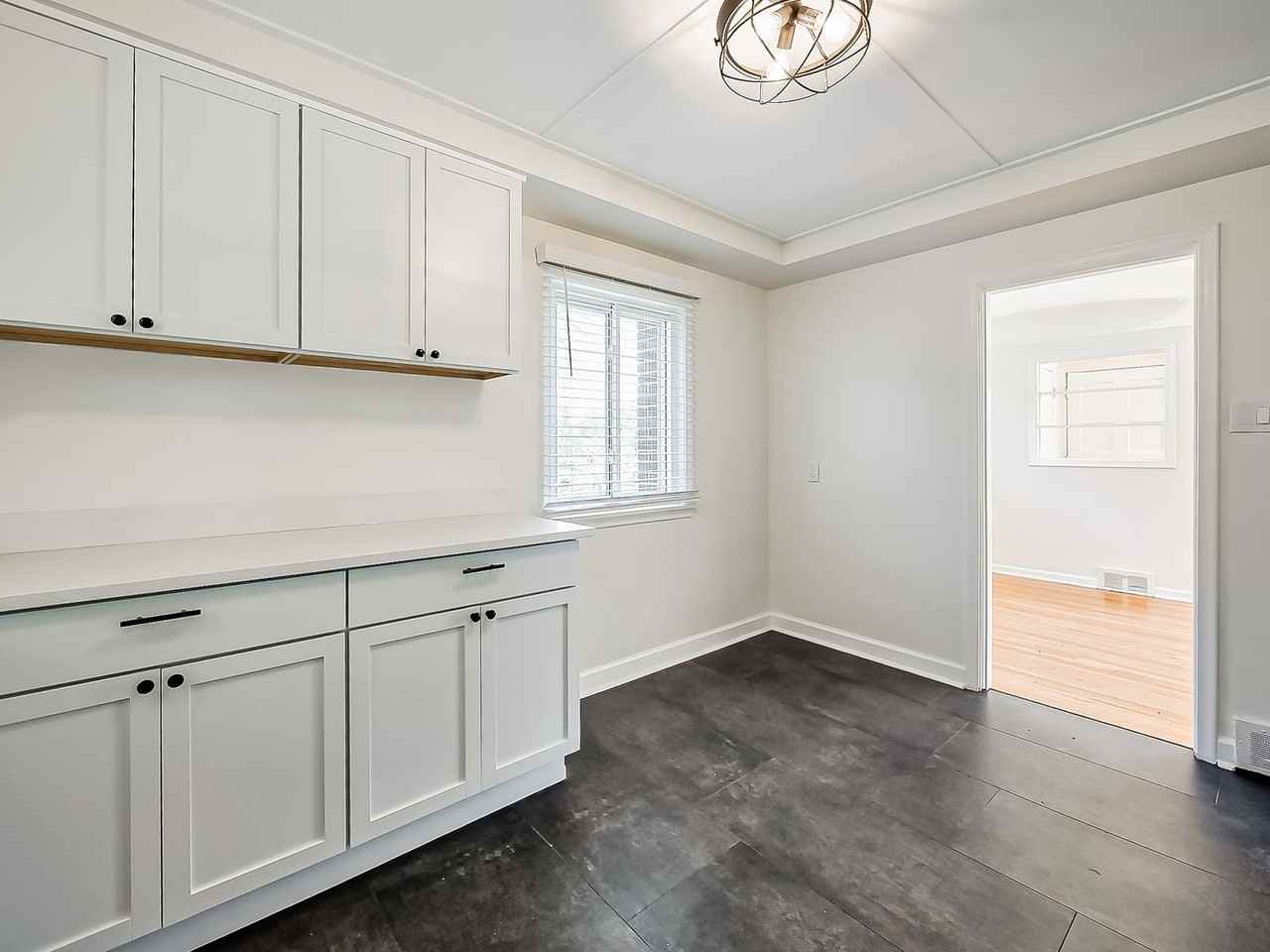 8701 Brookville Rd - Photo 6 of 50