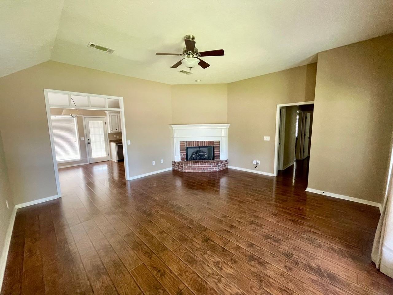 344 White Oak Dr - Photo 3 of 20