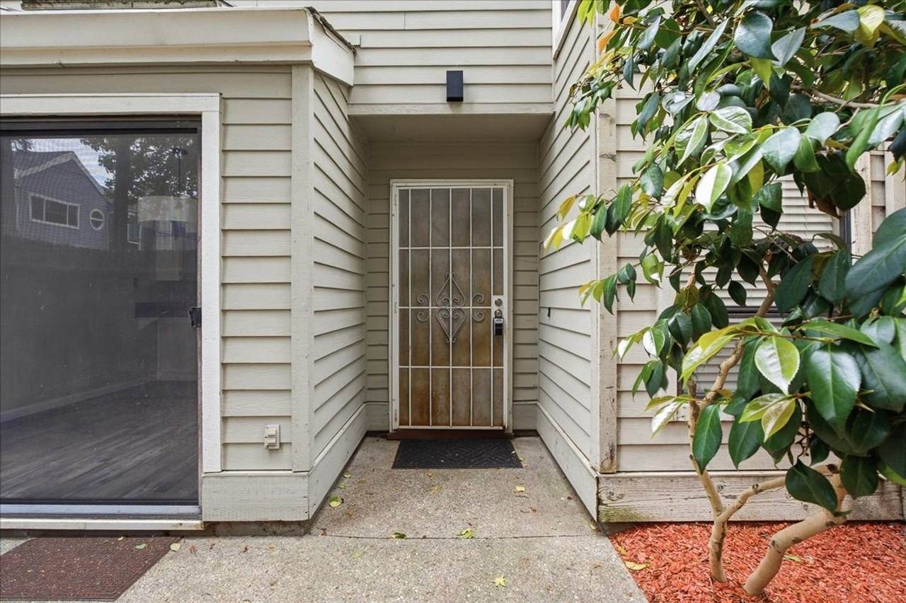 1515 Hood Rd #F - Photo 2 of 22